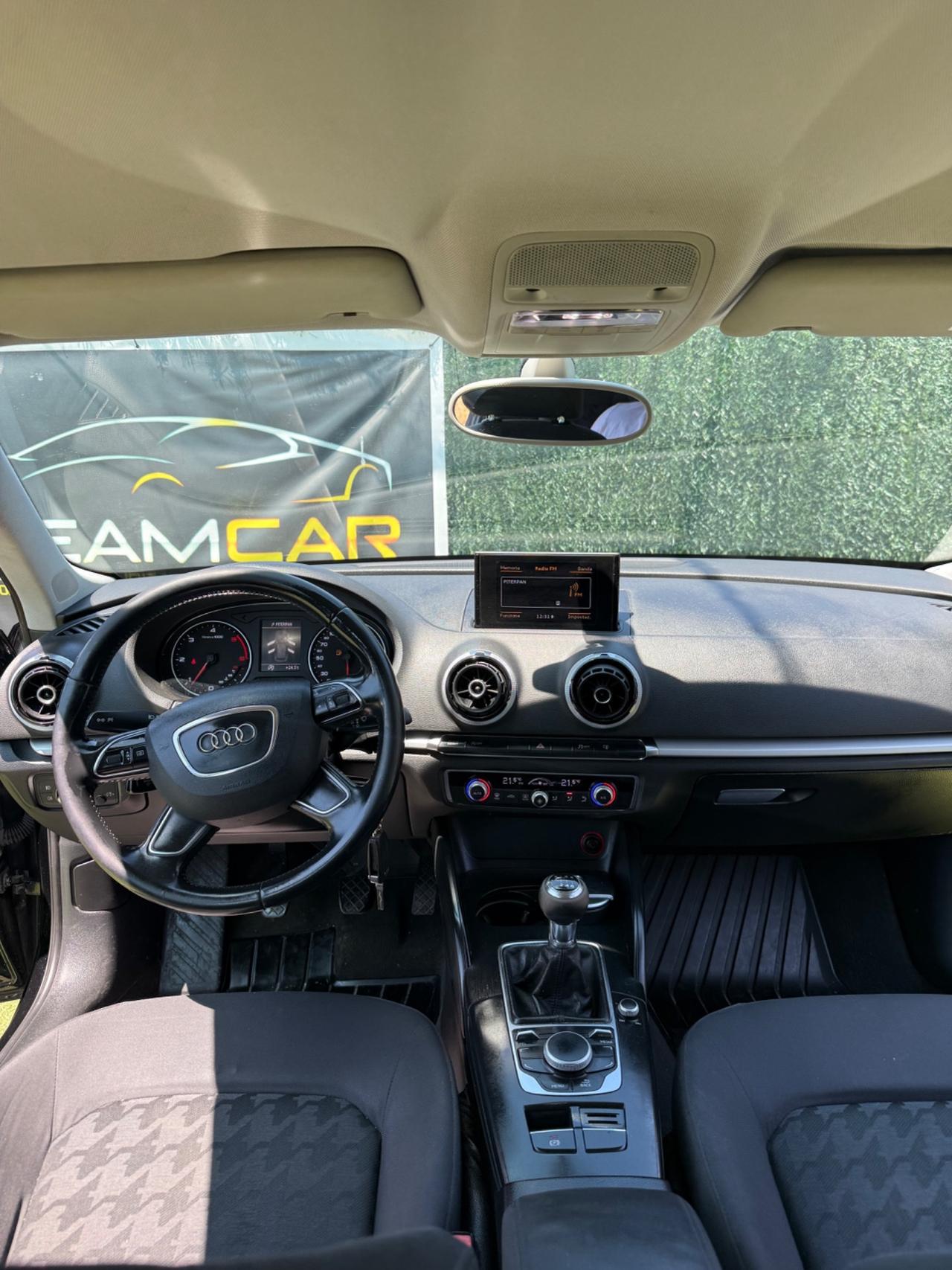 Audi A3 2014 1.6 TDI NEOPATENTATI FARI LED NAVI FULL