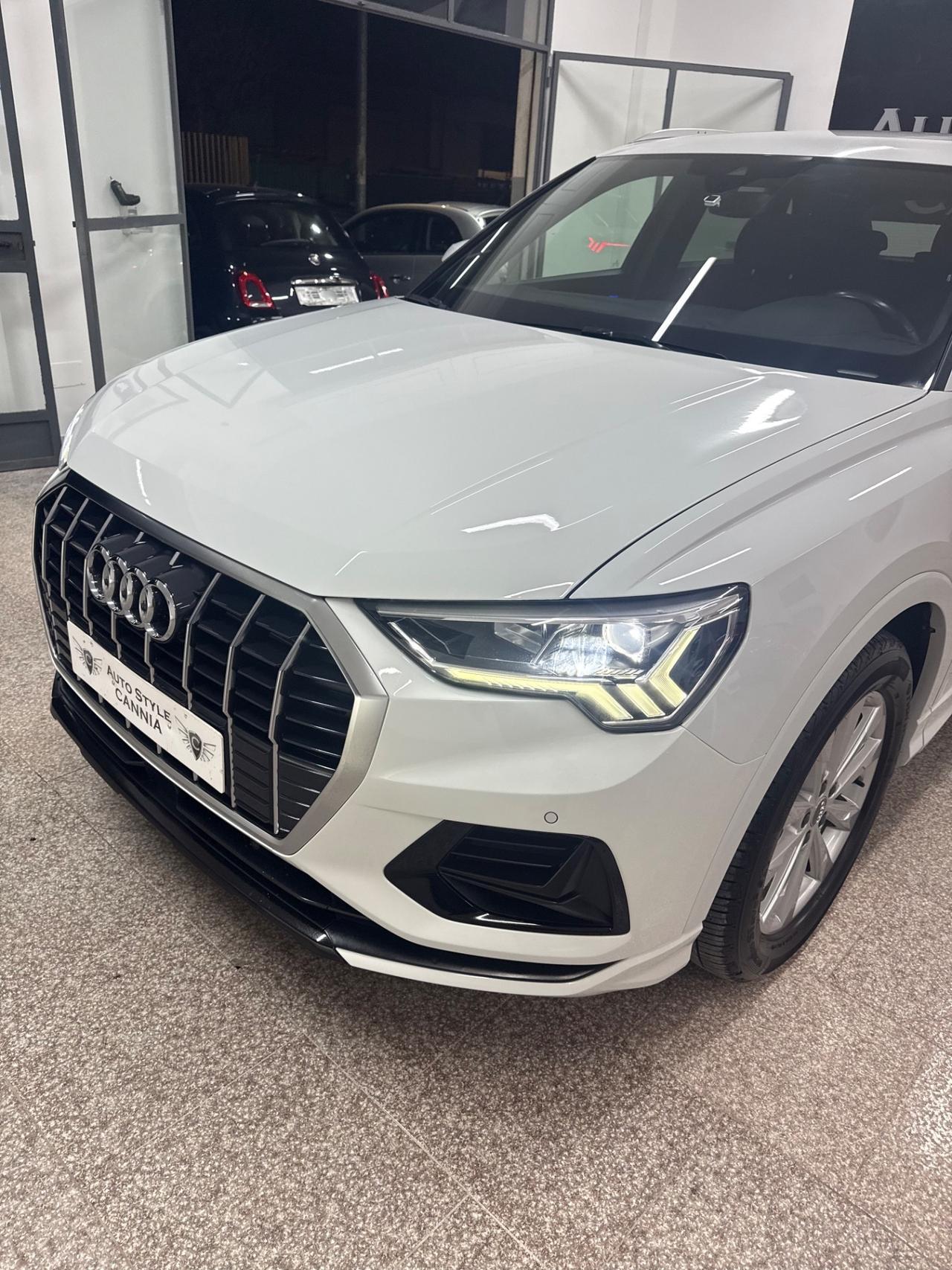 Audi Q3 2.0 TDI 150 CV Sport