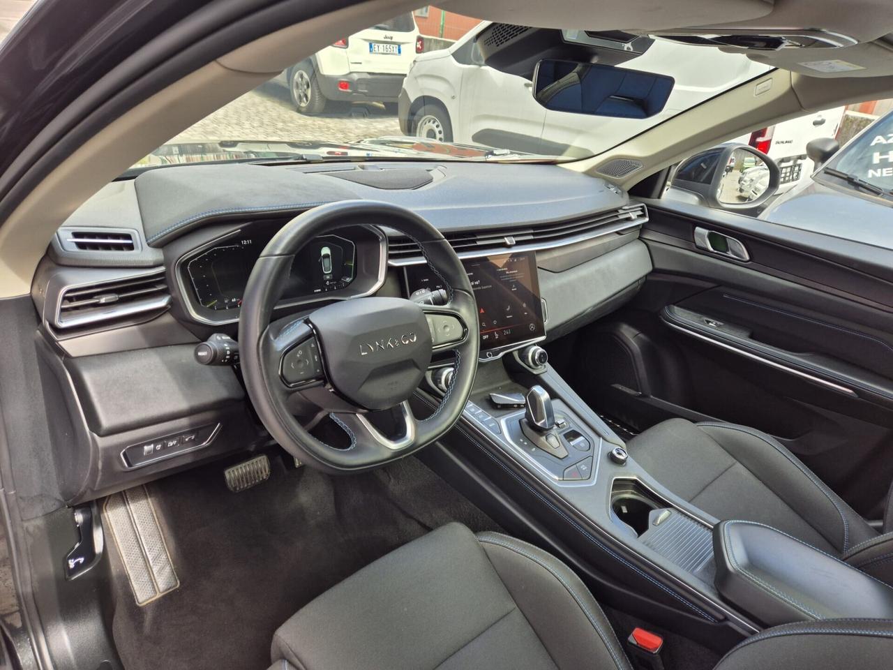 Lynk&co 01 PHEV