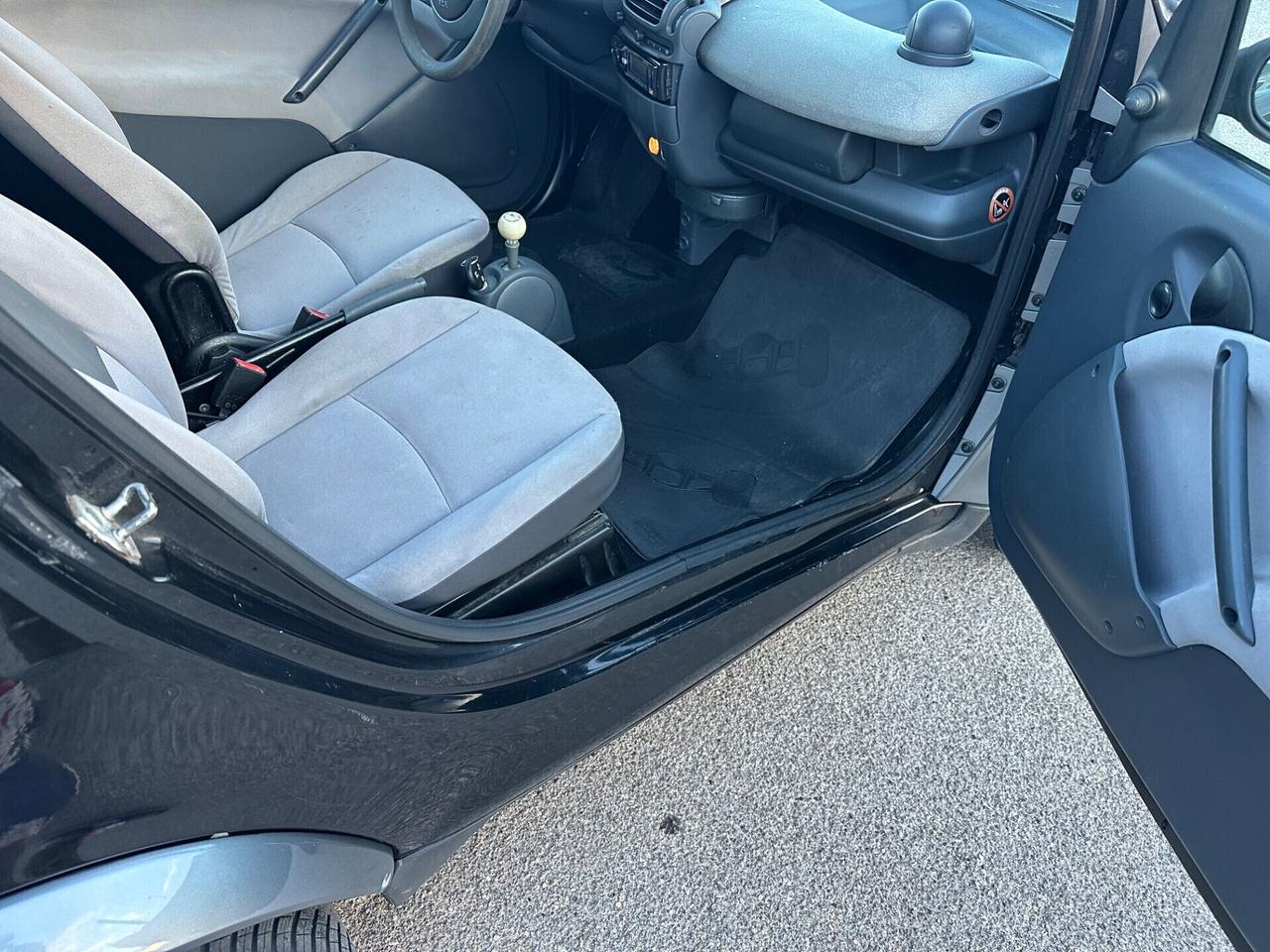Smart ForTwo 800 coupé pure cdi