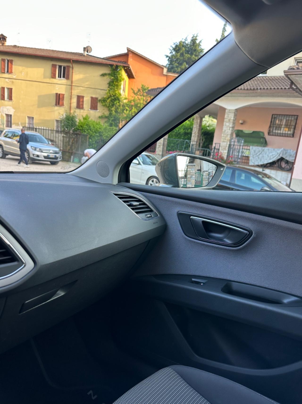 Seat LEON 1.6 TDI 115 CV DSG 5p. STYLE UNICOPR GARANZ