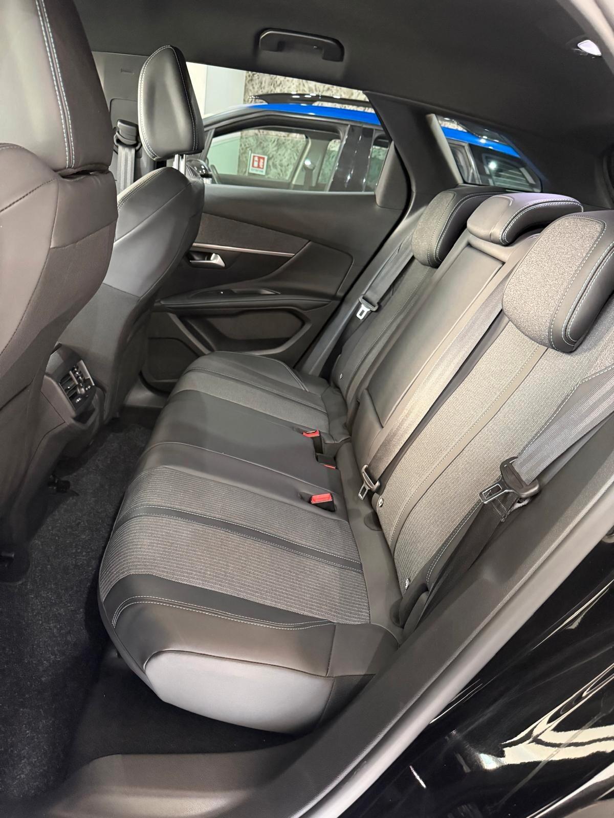 Peugeot 3008 BlueHDi 130 S&S EAT8 Allure Pack