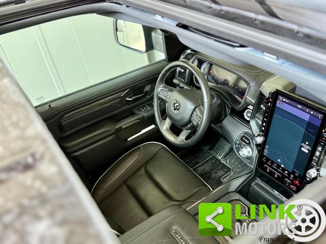 DODGE RAM 1500 crew Cab limited night edition