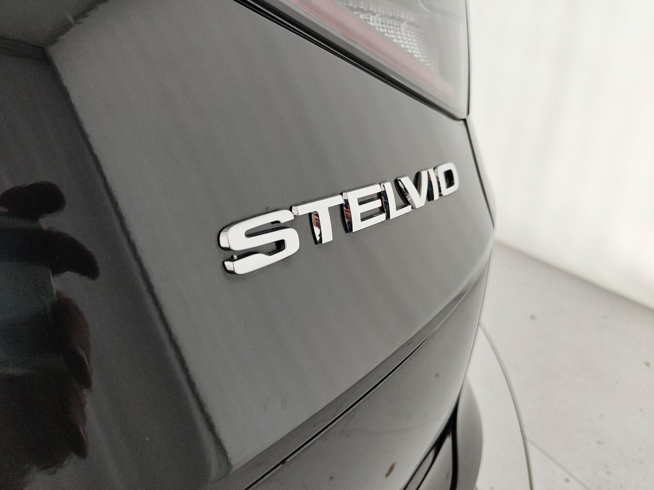 Alfa Romeo Stelvio 2.2 Turbodiesel 210 CV AT8 Q4 Sprint