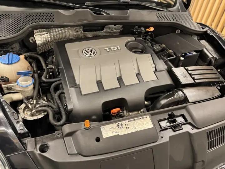 Volkswagen Maggiolino VW Maggiolino1.6 tdi Design 105cvGARANZIA UNIPRO