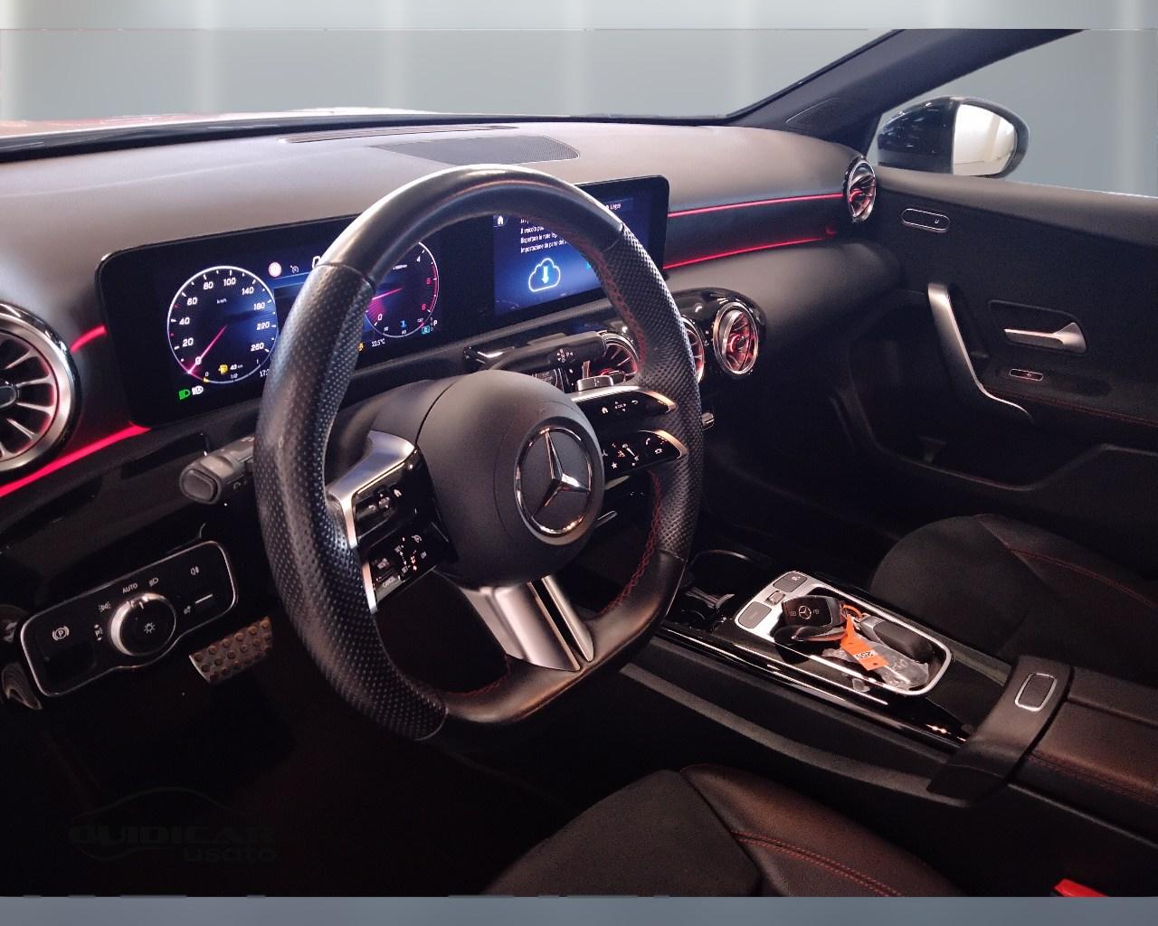 Mercedes-Benz Classe A - W177 2023 - A 180 d AMG Line Advanced Plus auto