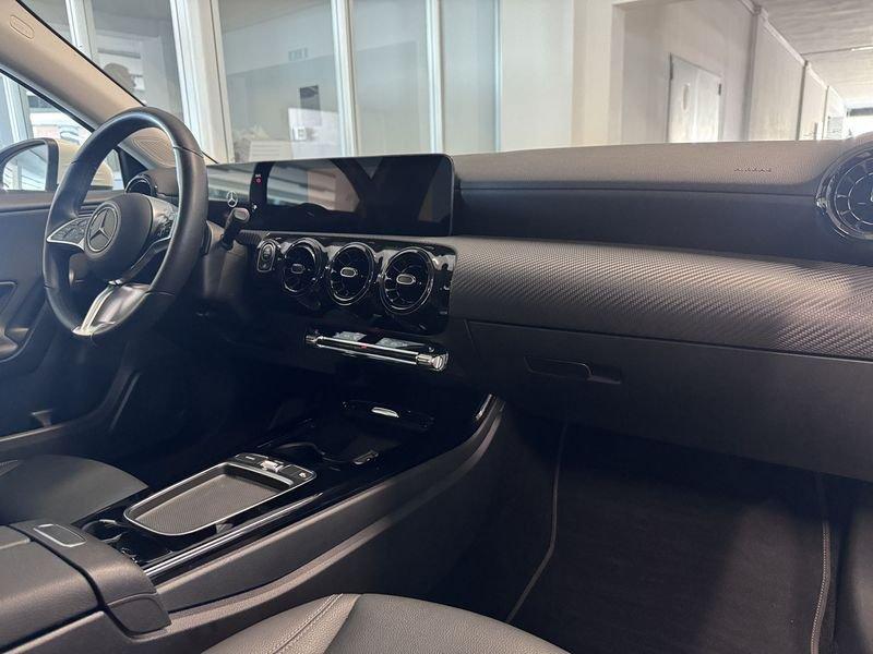 Mercedes-Benz Classe A A 180 d Advanced auto