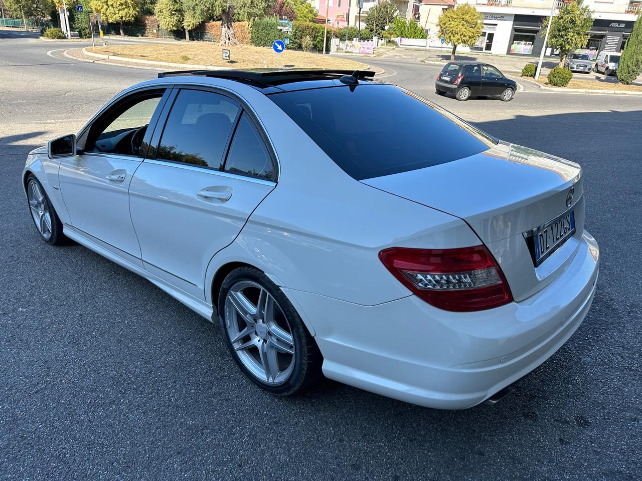 Mercedes-benz C 220 AMG Strafull