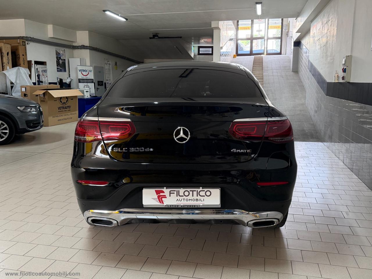 MERCEDES-BENZ GLC 300 de 4M Plug-in hyb. Coupé Sport PELLE - FARI LED FULL!!
