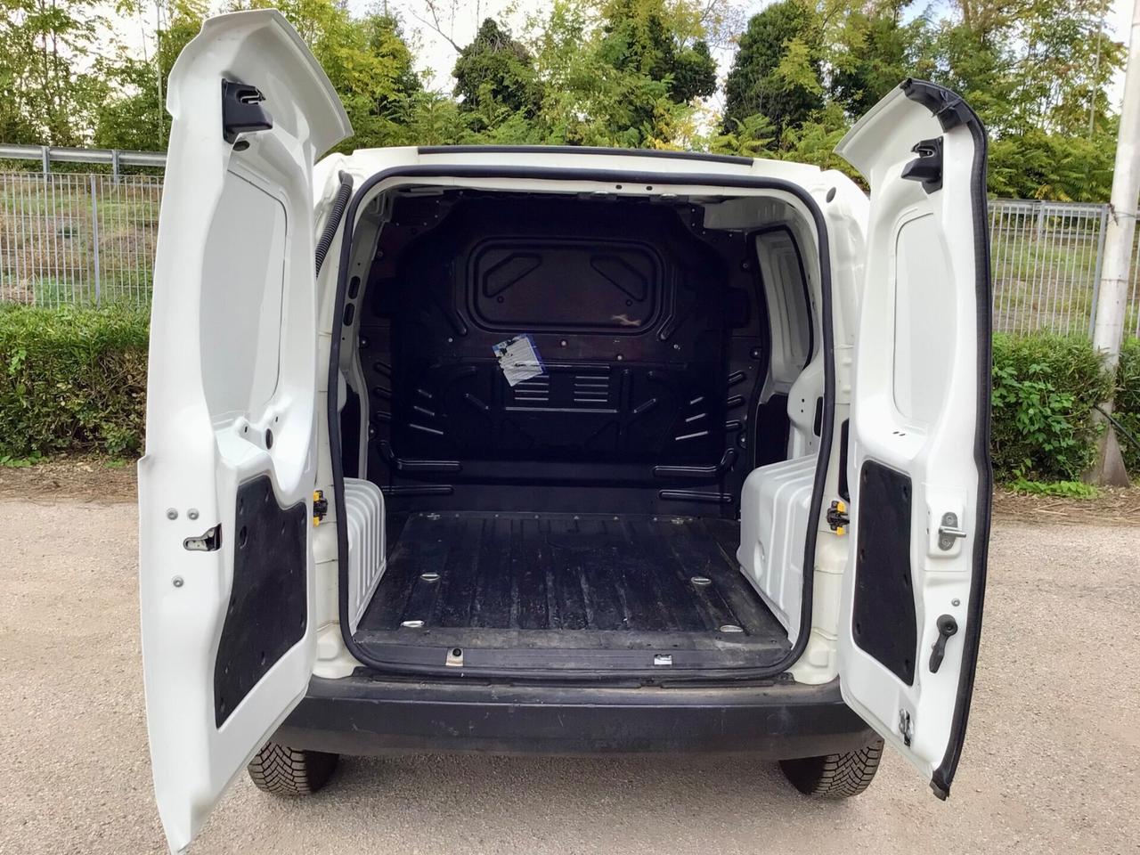 Fiat Fiorino 1.3 MJT 95CV Cargo SX