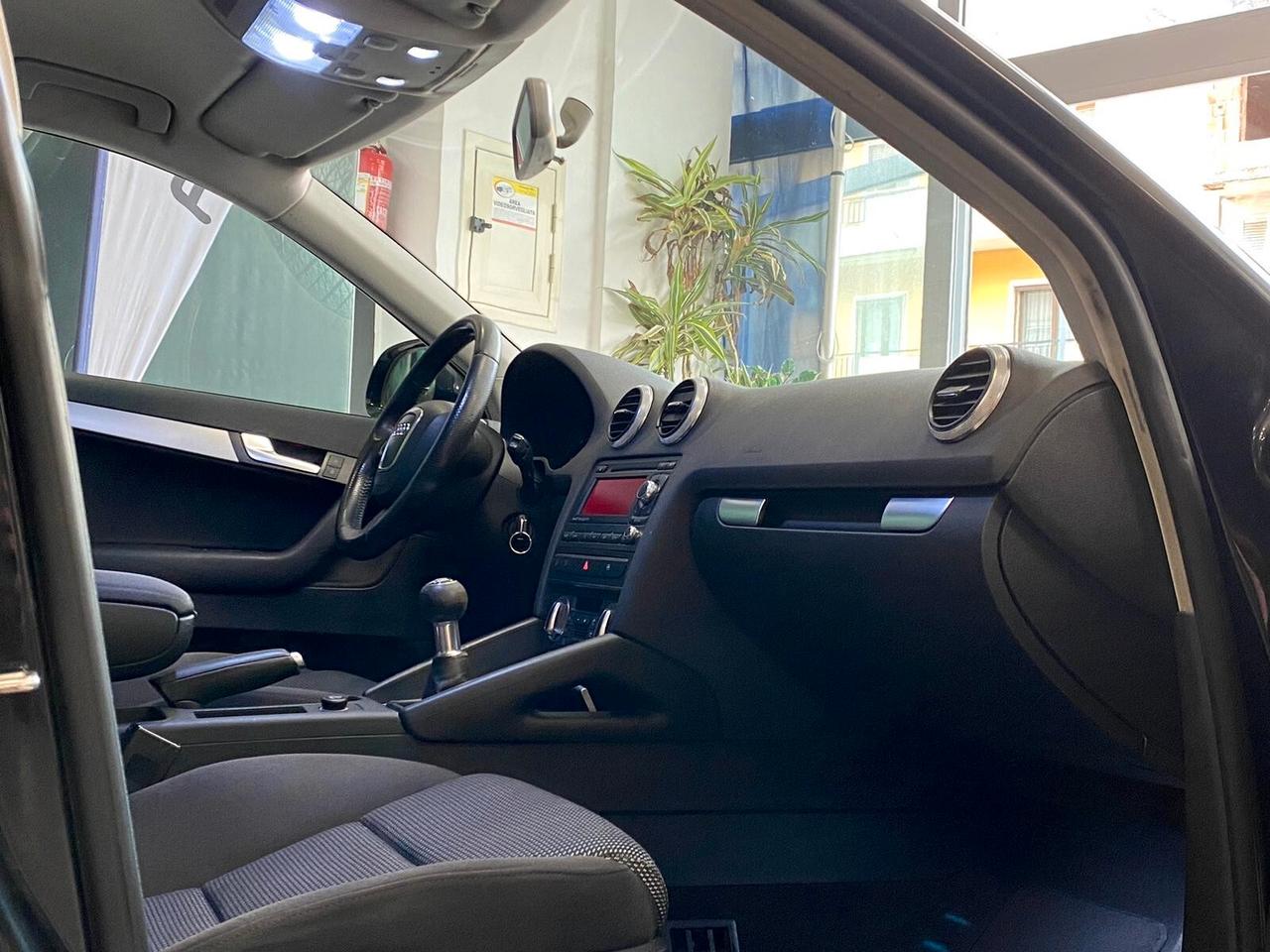 Audi A3 SPB 2.0 TDI 140 Ambition - Restyling