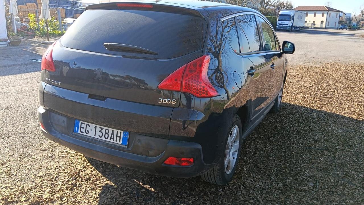Peugeot 3008 1.6 HDi 112CV cambio robotizzato Tecno
