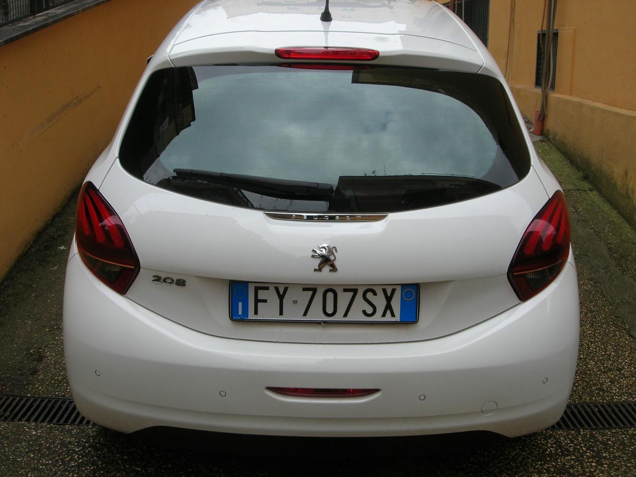Peugeot 208 PureTech 82 5 porte Allure