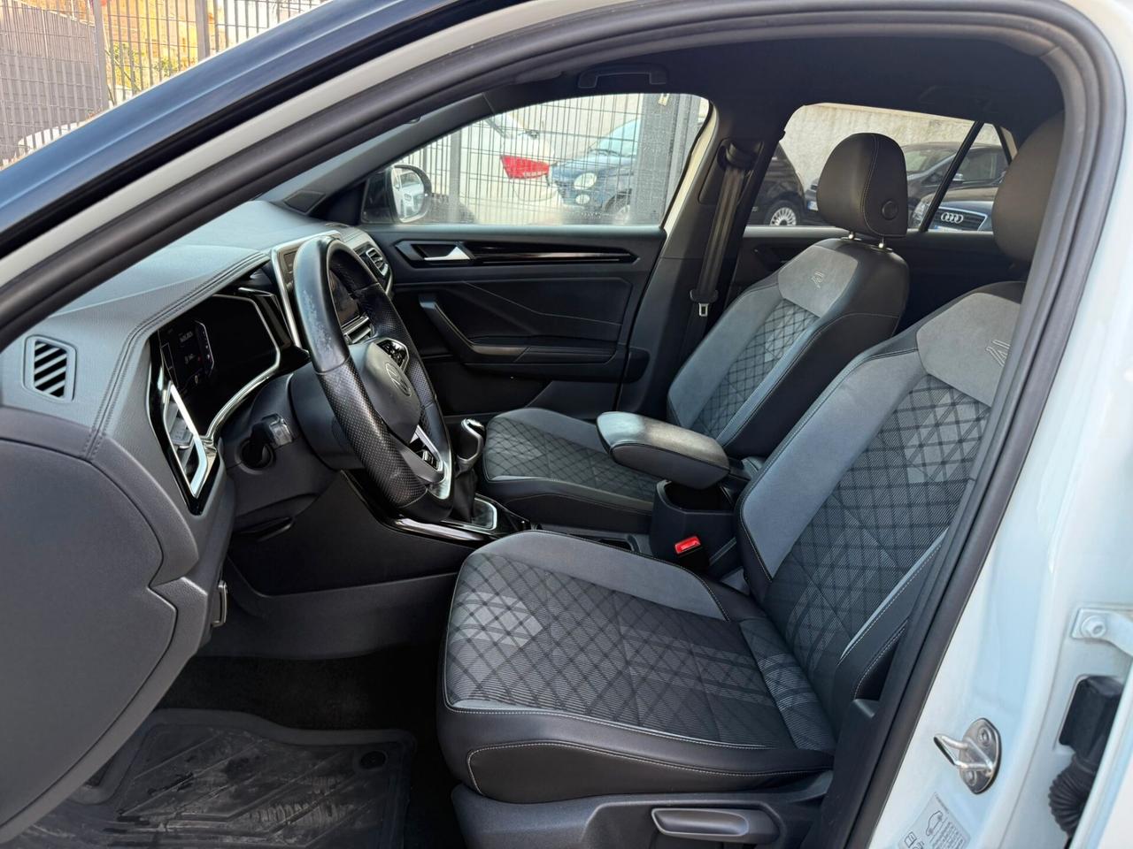 Volkswagen T-Roc 1.5 TSI ACT R-Line