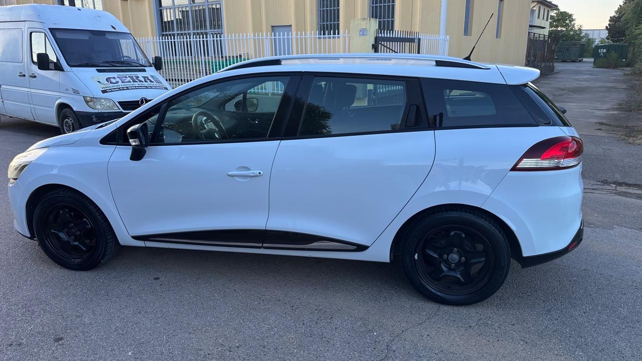Renault Clio Sporter 1.5 dCi 8V 75CV Live
