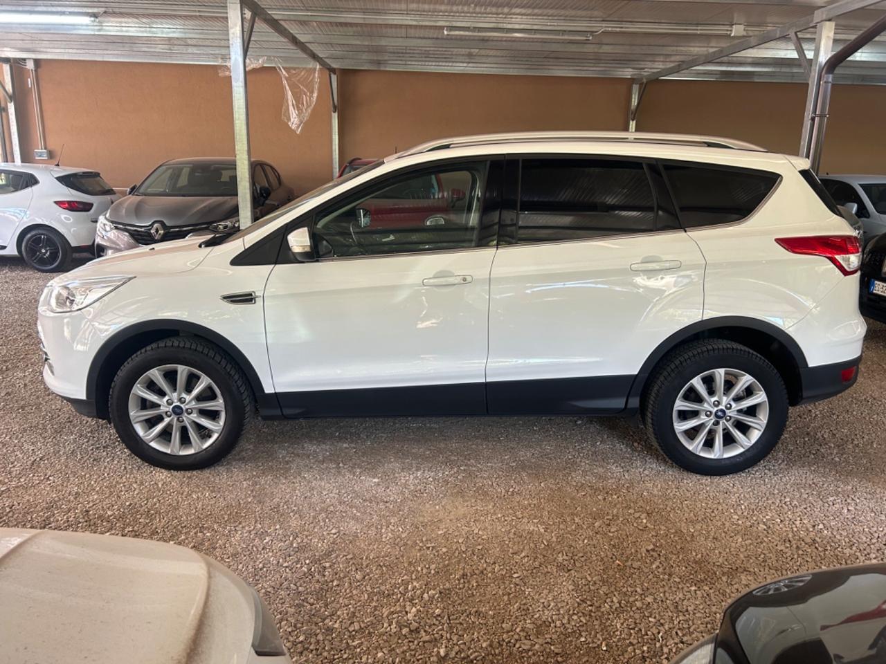 Ford Kuga 2.0 TDCI 150 CV S&S 4WD Titanium