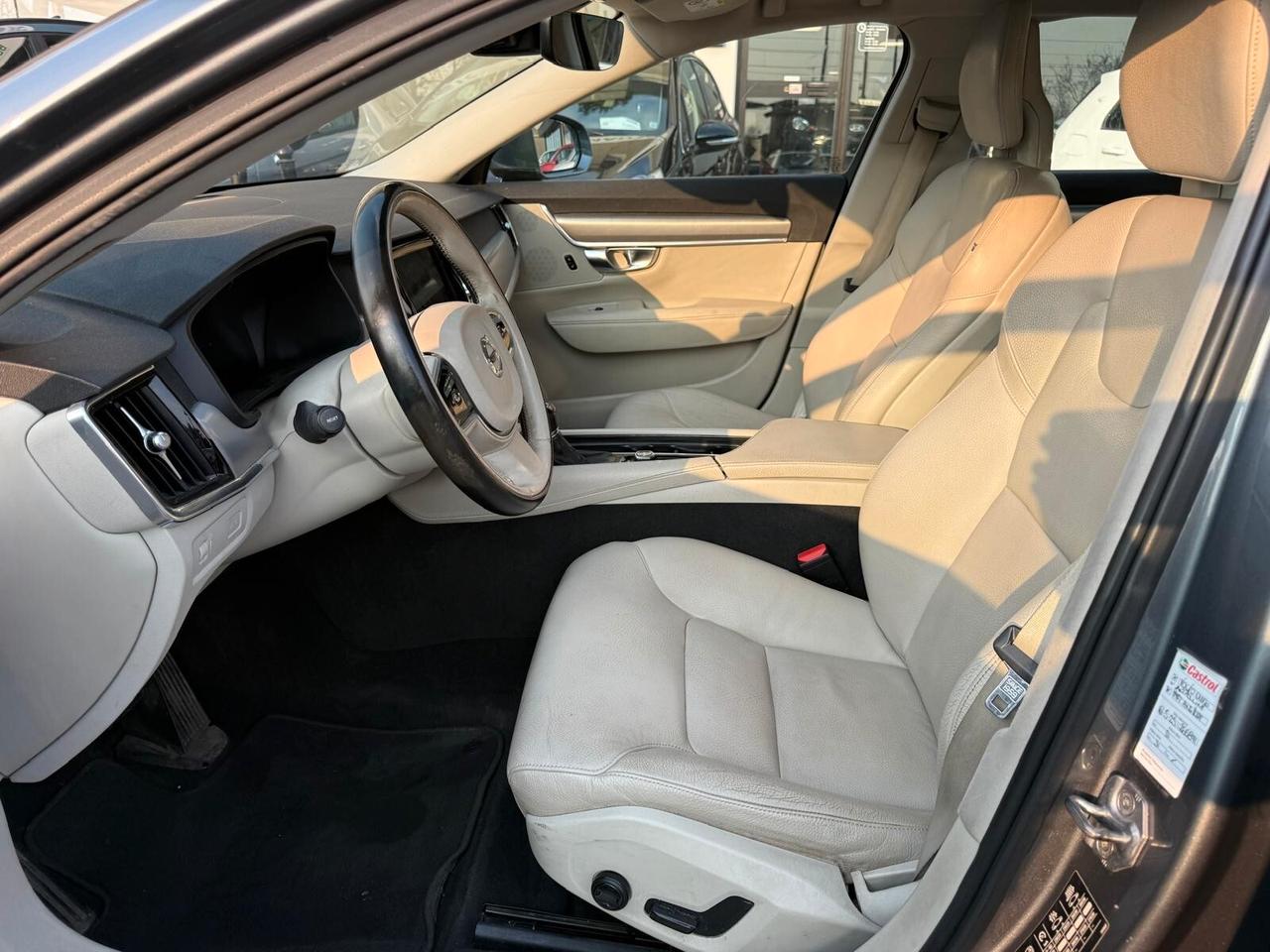 Volvo V90 D4 Geartronic Momentum