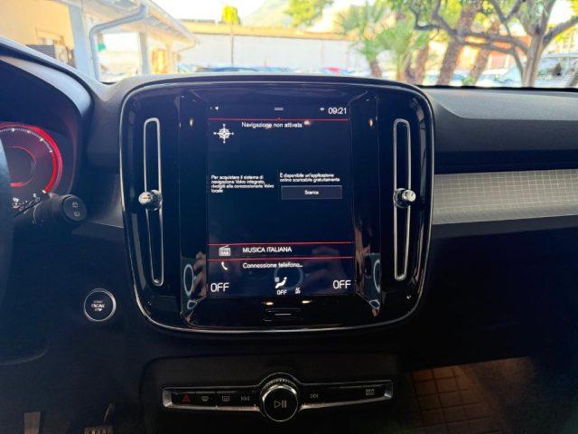 VOLVO XC40 D3