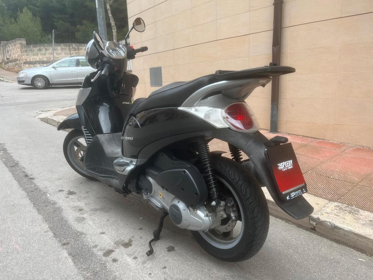 Aprilia Scarabeo 250 del 2007