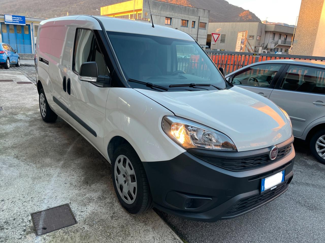 Fiat Doblo Doblò 1.4 Natural Power PL-TN Cargo Maxi Lounge
