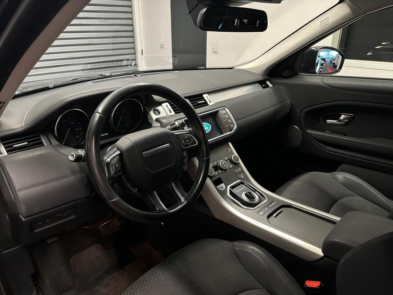 Land Rover Range Evoque Iva esposta Autocarro N1