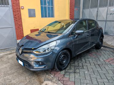Renault Clio 1.2 75CV 5 porte Incidentata/Sinistrata