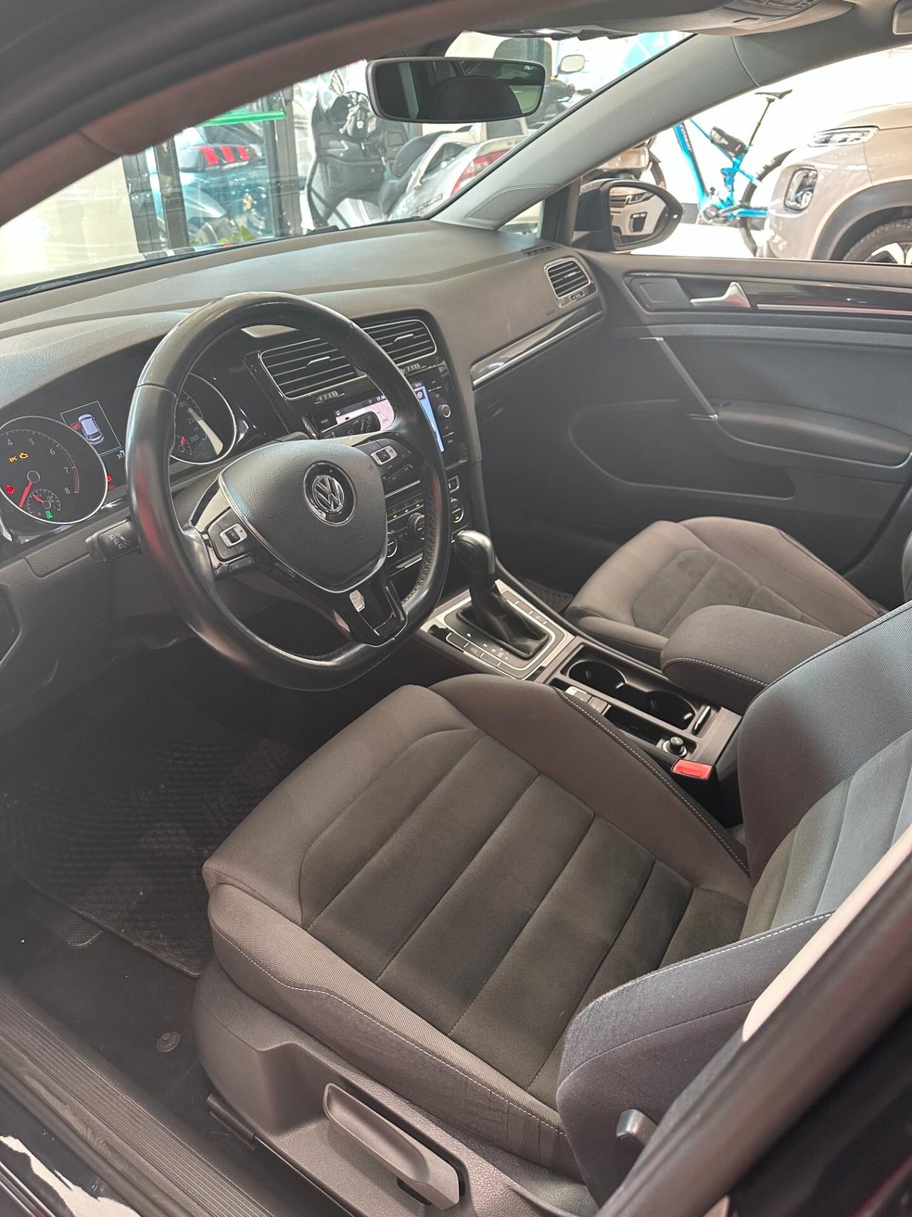 Volkswagen Golf 1.5 TGI DSG 5p. Executive BlueMotion Technology