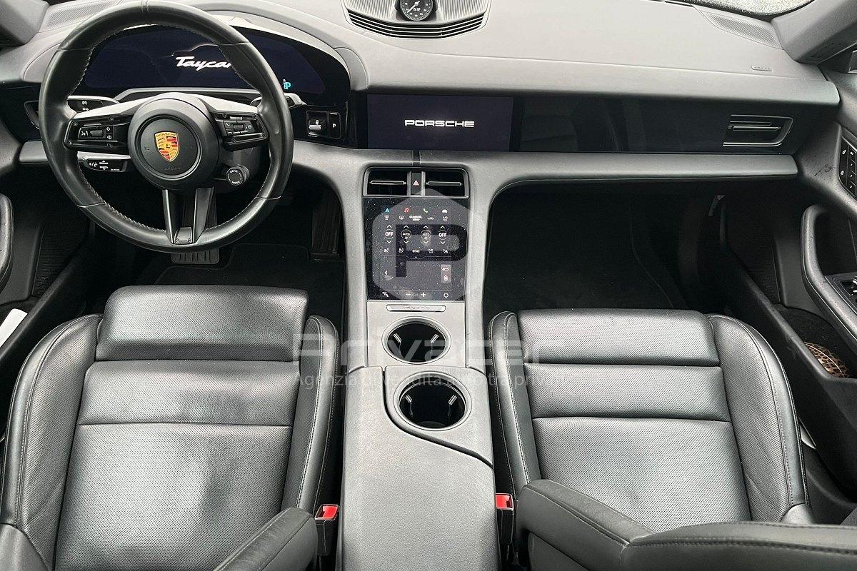 PORSCHE Taycan 4S