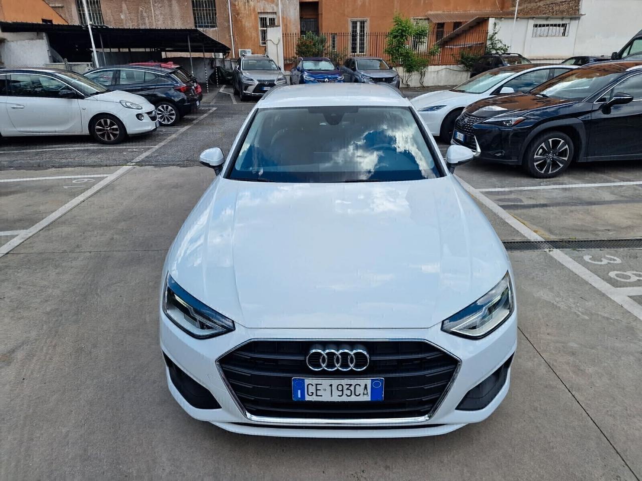 Audi A4 Avant 30 2.0 Hybrid/tdi Business 136cv S-tronic