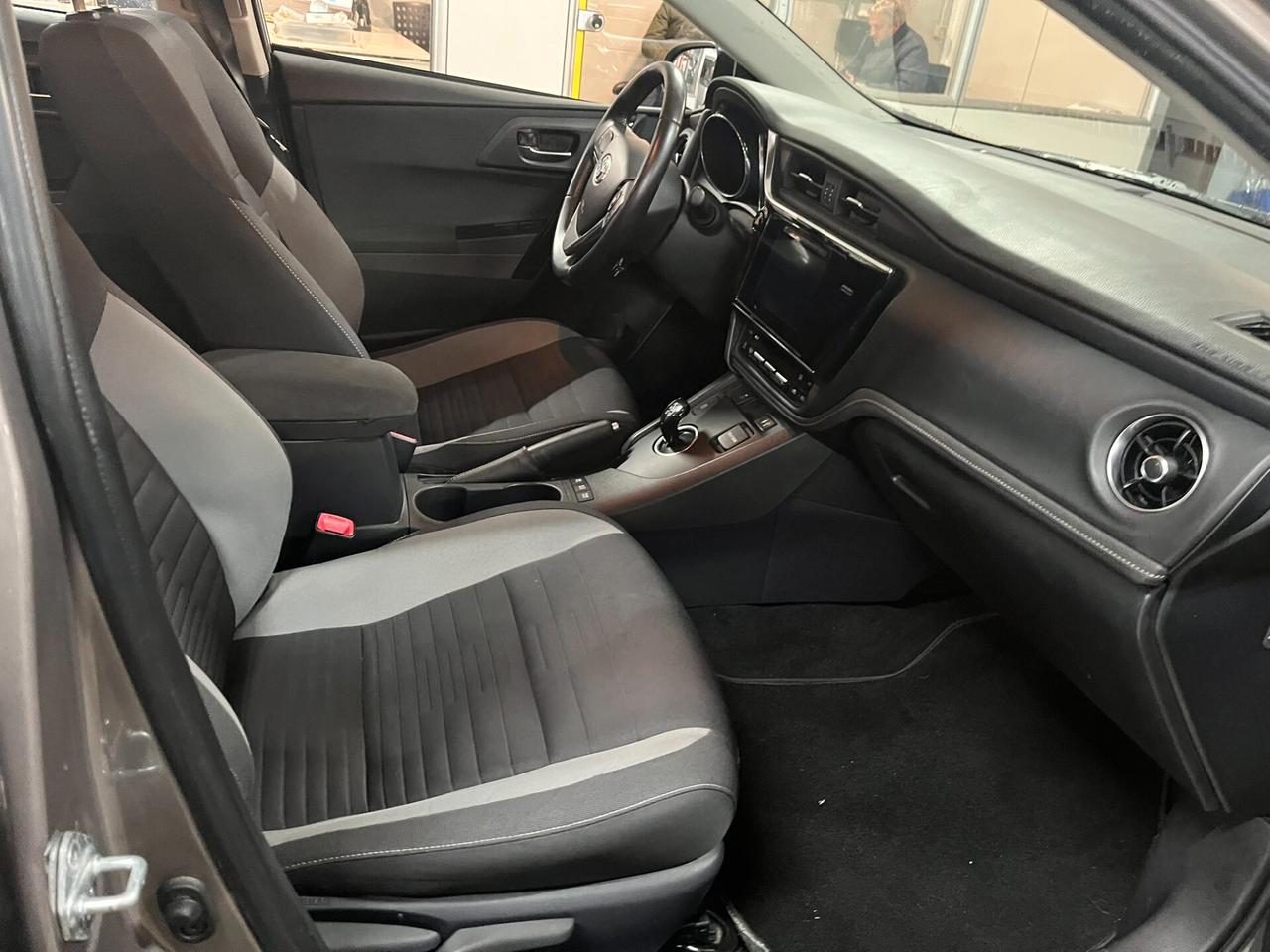 Toyota Auris Hybrid euro 6 ibrida!!!