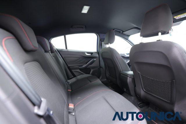 FORD Focus 1.0 ECOBOOS HYBRID 155 CV POWERSHIFT ST-LINE X