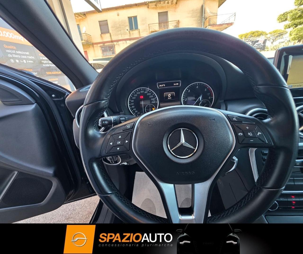 Mercedes-benz A 180 1.5 CDI 110cv 6M *AMG EDITION* FULL