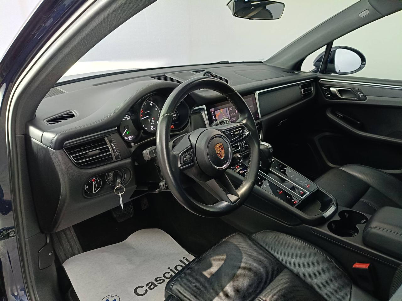 PORSCHE Macan I 2022 - Macan 2.0 265cv pdk