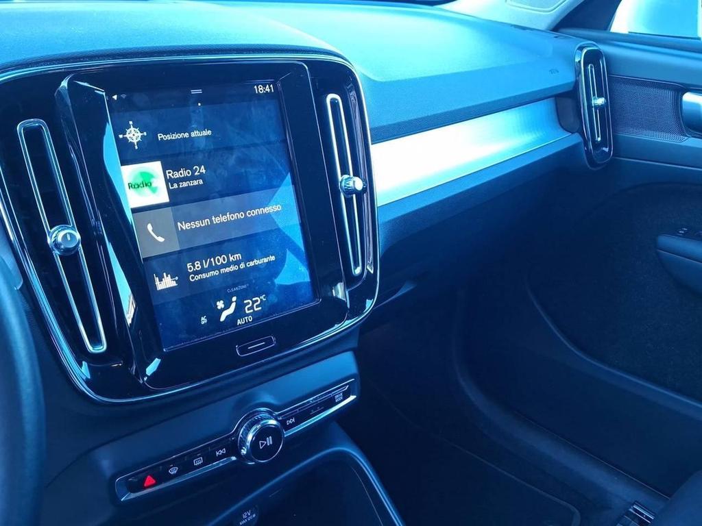 Volvo XC40 2.0 D3 Momentum AWD Geartronic