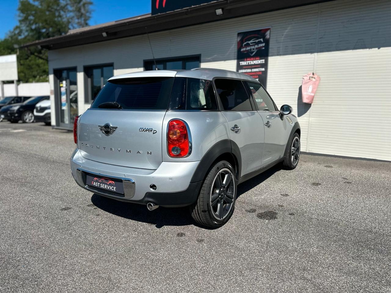 Mini Cooper D Countryman 2.0 Automatica 111cv TETTO PANORAMICO
