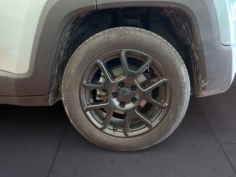 Jeep Renegade 2019 1.5 turbo t4 mhev Upland 2wd 130cv dct