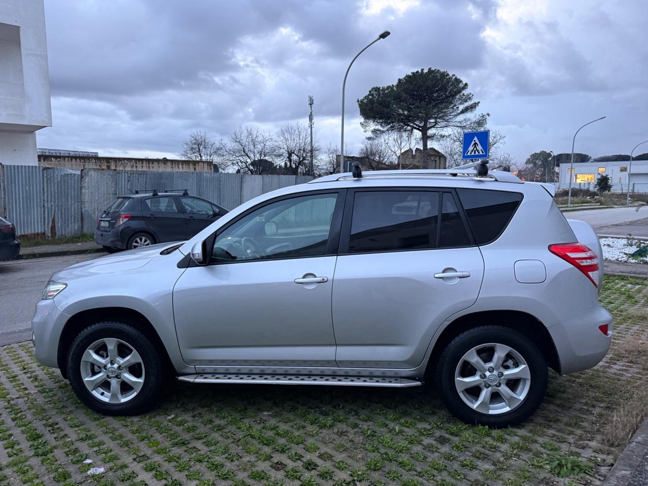 Toyota RAV 4 2.2 D-4D 150 CV DPF Exclusive