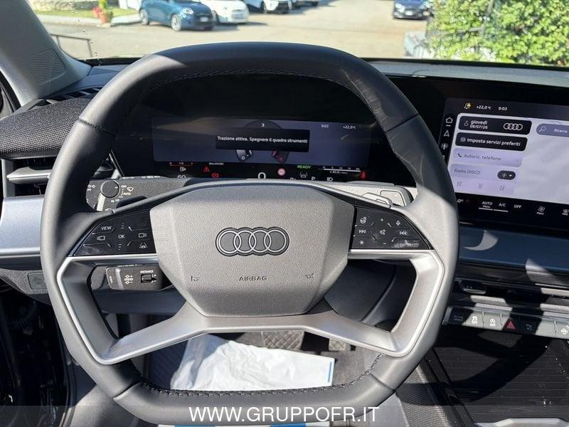 Audi Q3 SPB TDI 110 kW S tronic S Line edition KM0