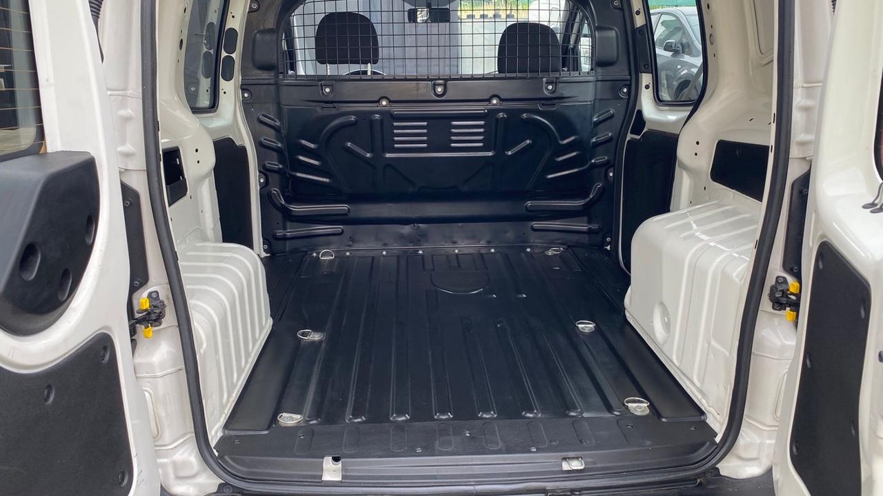 Fiat Fiorino 1.3 MJT 95CV Cargo SX