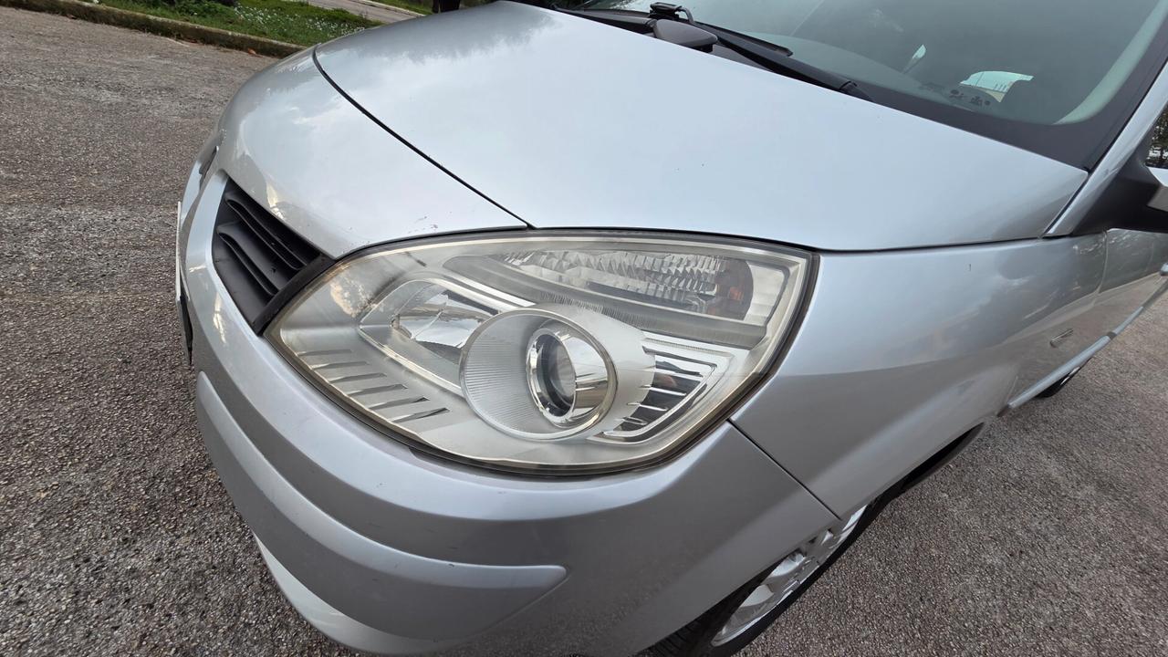 Renault Sceni 1.5 dCi/105CV Serie Speciale