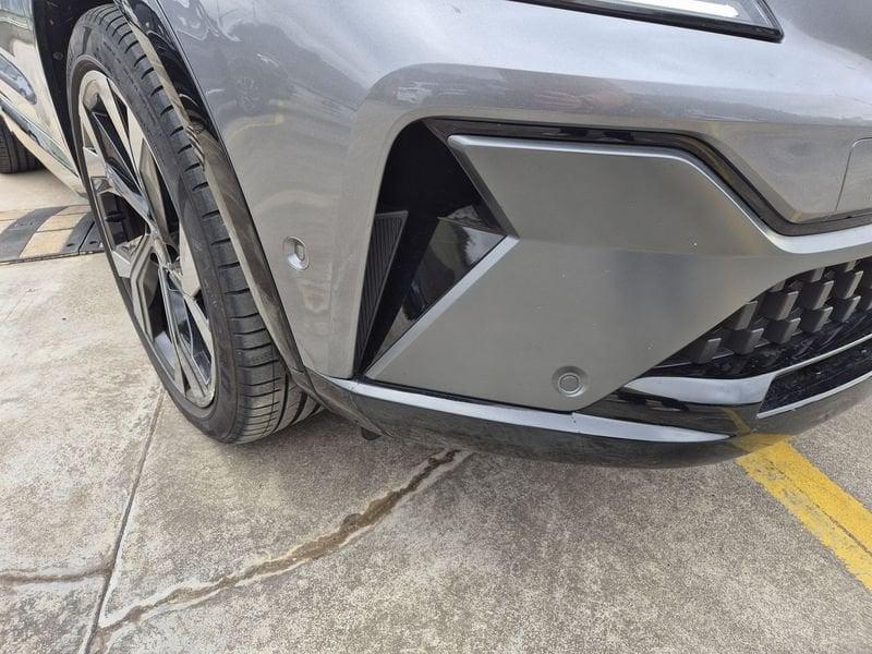 Renault Austral 1.2 E-Tech full hybrid Iconic Esprit Alpine 200cv auto