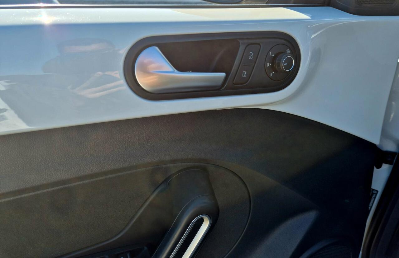 Volkswagen Maggiolino Cabrio 2.0 TDI