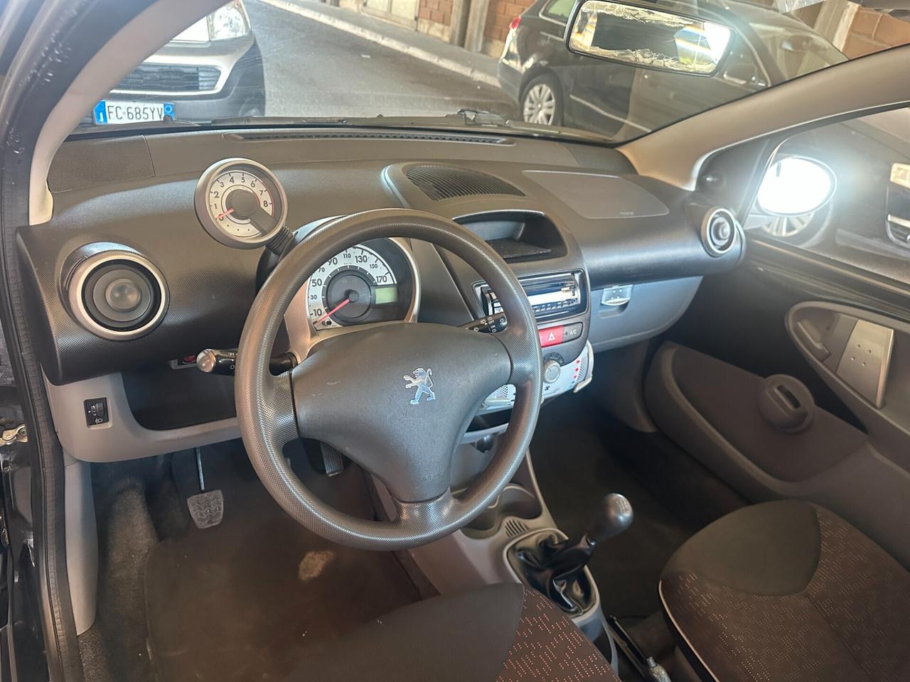 Peugeot 107 1.0 68CV 5p. Sweet Years