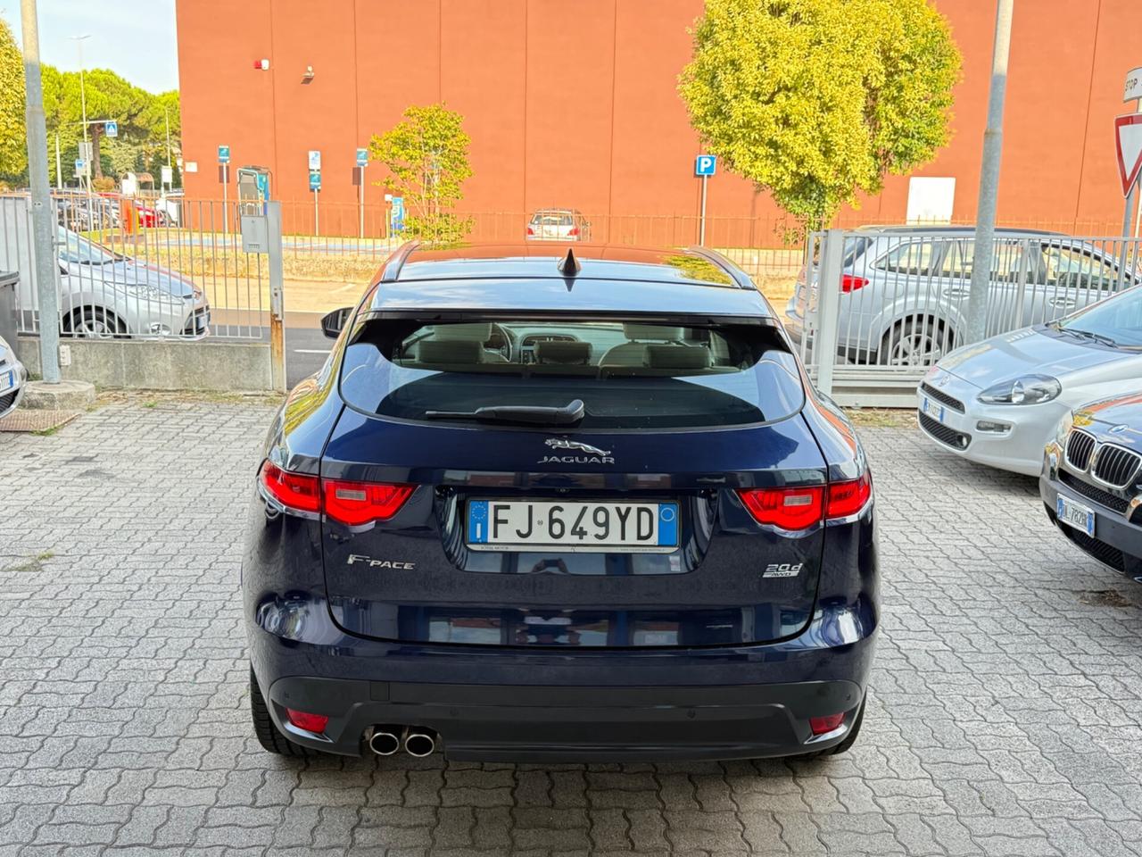 Jaguar F-Pace TURBO NUOVO 4x4 2.0 D 180 CV aut. Portfolio