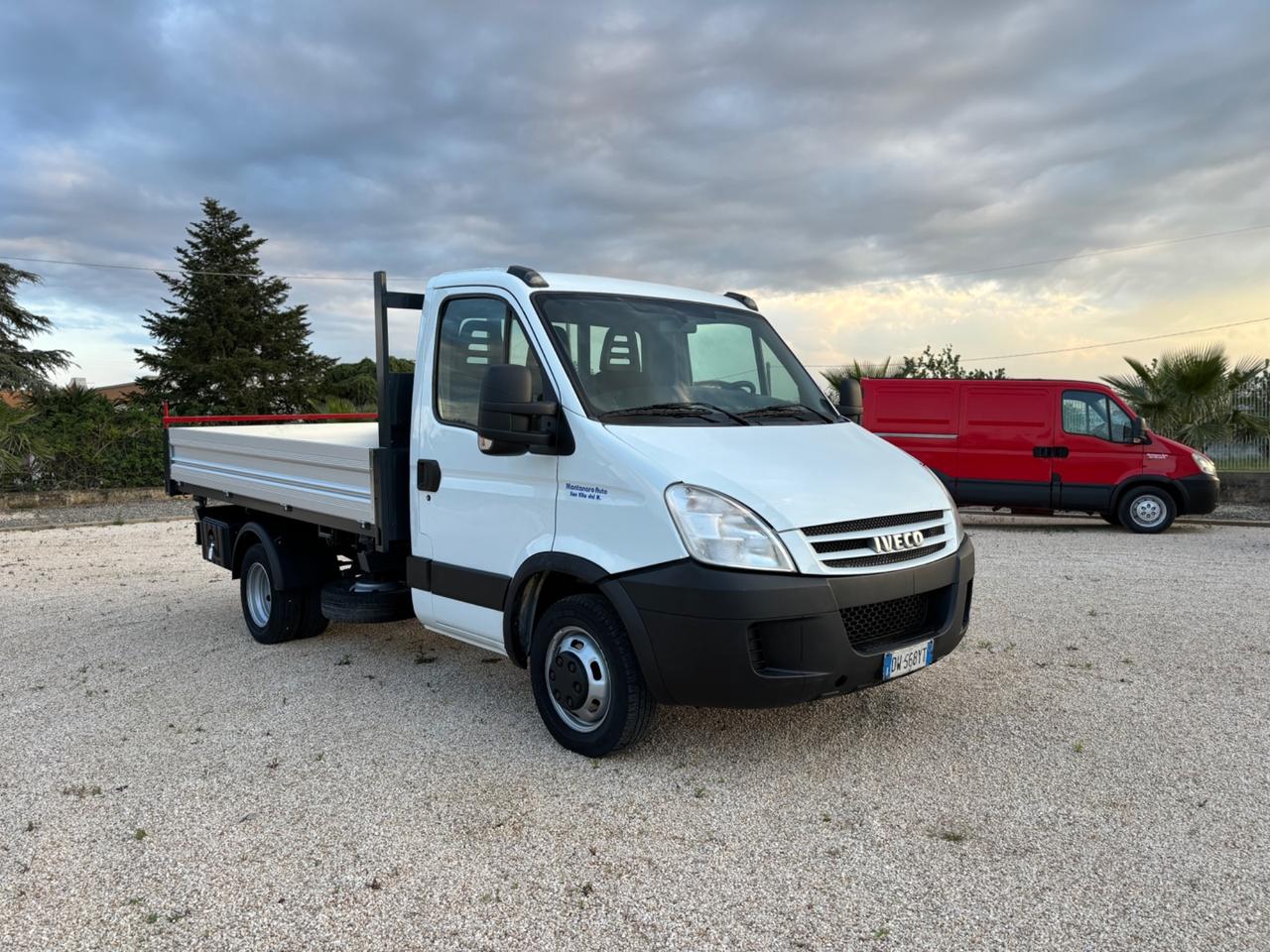 Iveco Daily 35C18 RIBALTABILE TRILATERALE