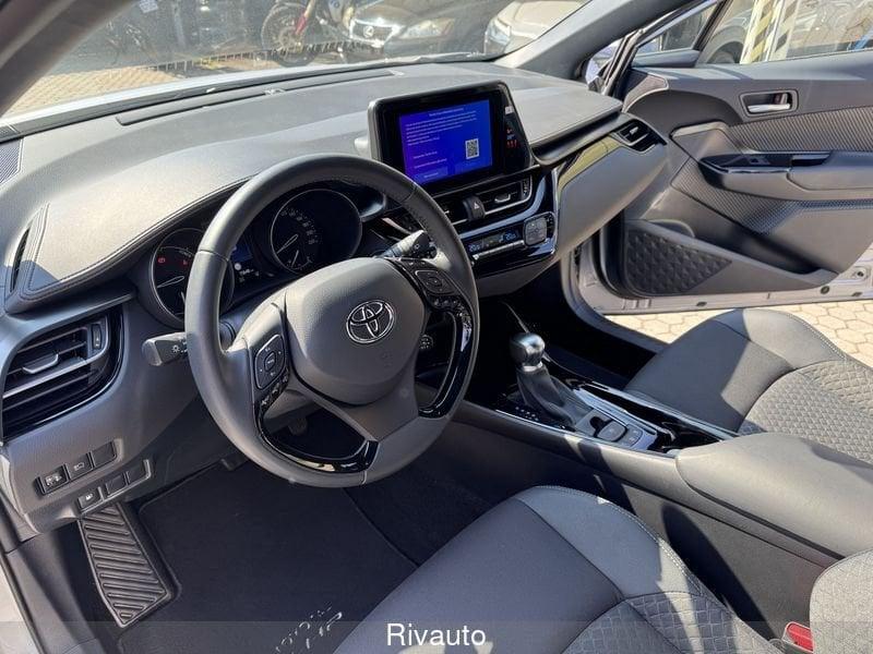 Toyota C-HR 2.0 Hybrid E-CVT Trend