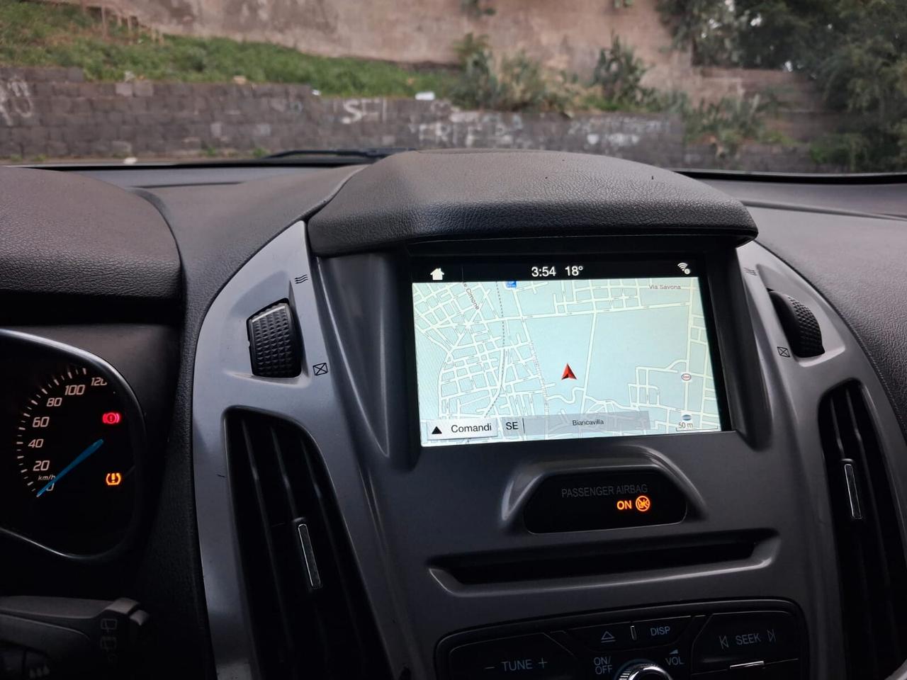 Ford Tourneo Connect Pianale ribassato con rampa disabili in carrozzina