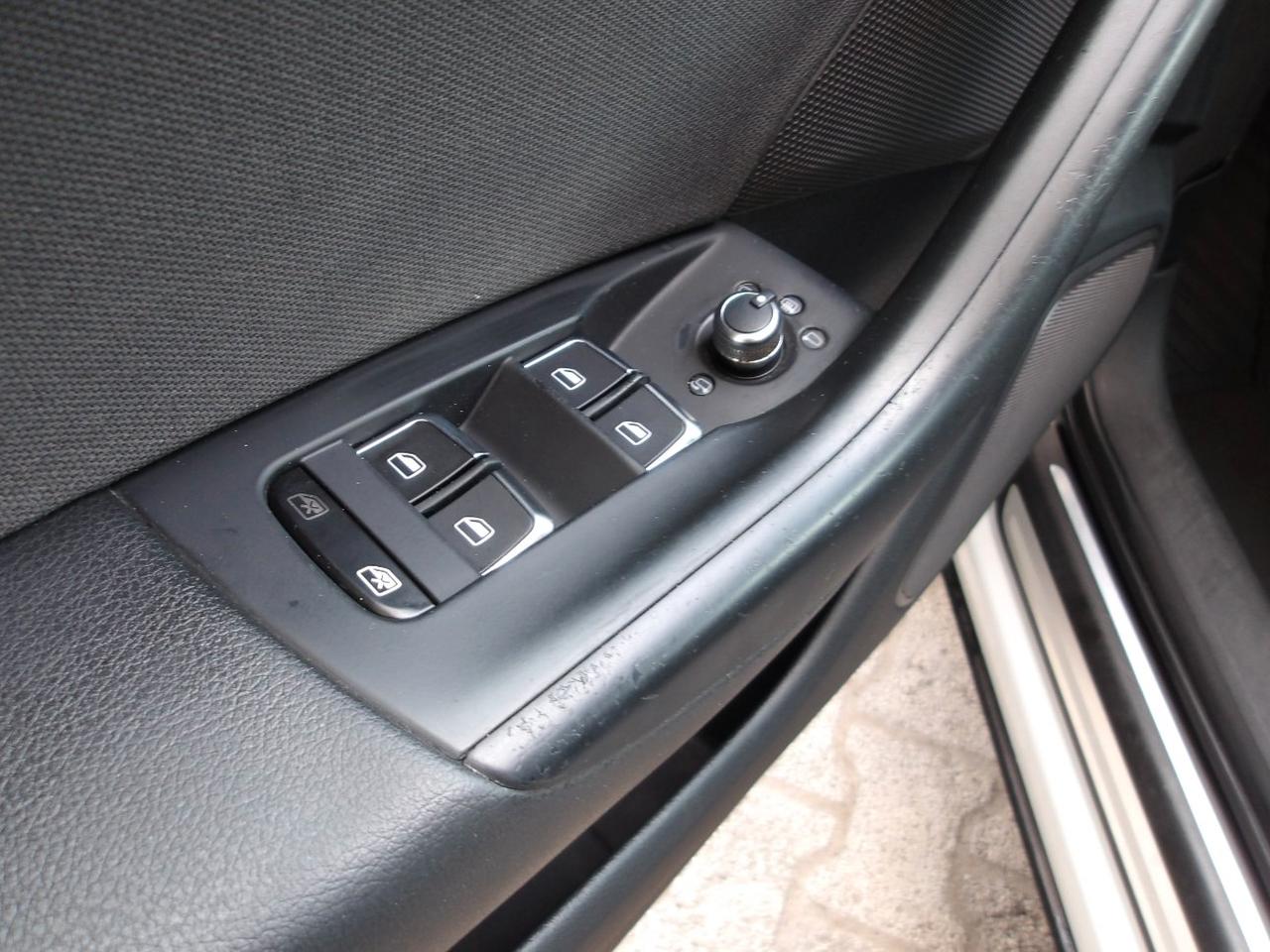 Audi Q3 2.0 tdi 140cv