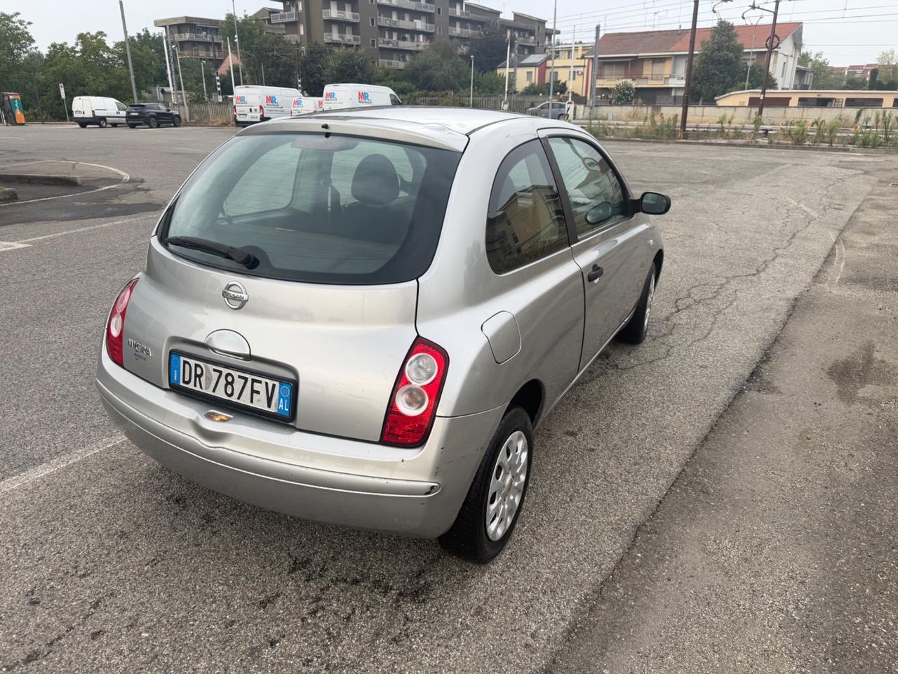 Nissan Micra 1.2 16V 65CV 3 porte Junior