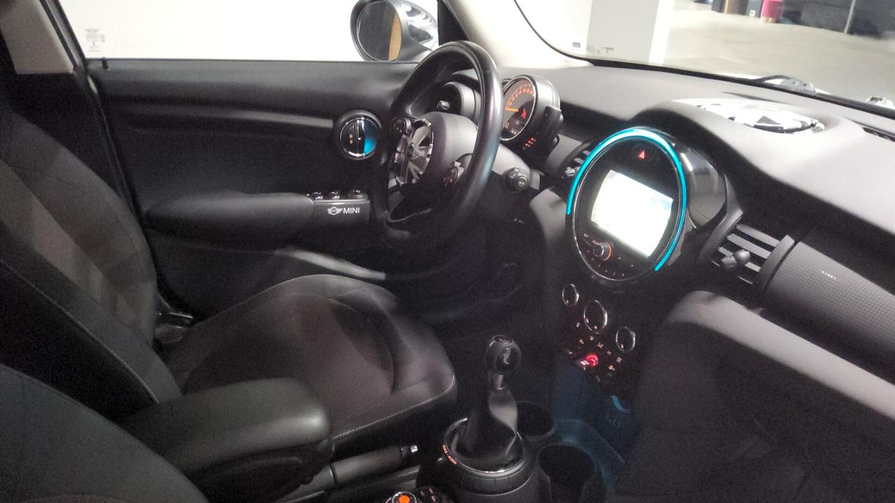 Mini 1.5 Cooper D Business